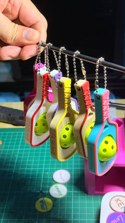 CourtCharm – Pickleball Fidget Keychain